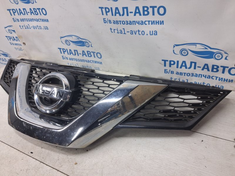 Решетка радиатора X-Trail 2014-2021 T32 1.6 diesel R9M Решетка радиатора X-Trail 2014-2021 T32 1.6 diesel R9M
