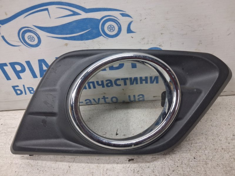 Накладка бампера передняя правая Nissan X-Trail 2014-2021 T32 1.6 diesel R9M 622564BA0B Б/У