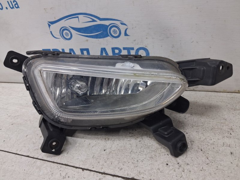 Запчасть фара противотуманная левая Hyundai Tucson 2015-2021 TL 1.7 diesel D4FD Б/У Фара противотуманная левая Hyundai Tucson 2015-2021 TL 1.7 diesel D4FD Б/У