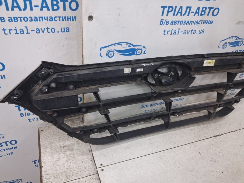 Решетка радиатора Tucson 2015-2021 TL 1.7 diesel D4FD Решетка радиатора Tucson 2015-2021 TL 1.7 diesel D4FD