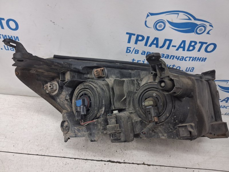Фара левая RAV 4 2005-2016 A30 2.2 diesel 2ADFHV Фара левая RAV 4 2005-2016 A30 2.2 diesel 2ADFHV