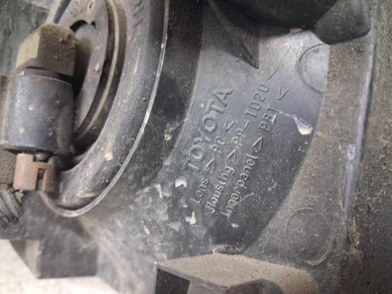 Фара левая RAV 4 2005-2016 A30 2.2 diesel 2ADFHV Фара левая RAV 4 2005-2016 A30 2.2 diesel 2ADFHV