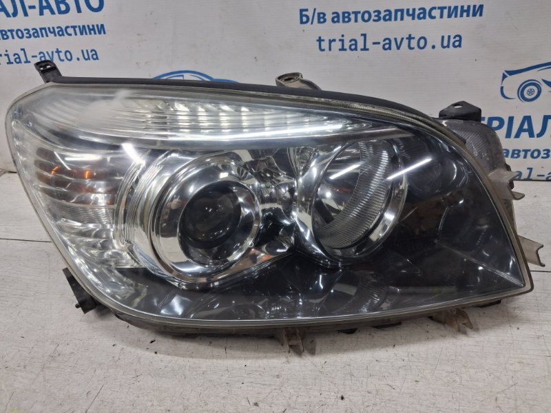 Фара правая Toyota RAV 4 2005-2016 A30 2.2 diesel 2ADFHV 8113042360 Б/У