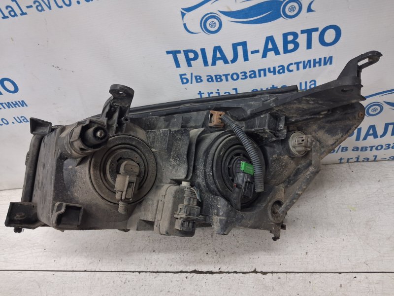 Фара правая RAV 4 2005-2016 A30 2.2 diesel 2ADFHV