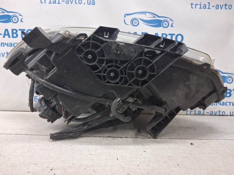 Фара правая X-Trail 2014-2021 T32 1.6 diesel R9M Фара правая X-Trail 2014-2021 T32 1.6 diesel R9M