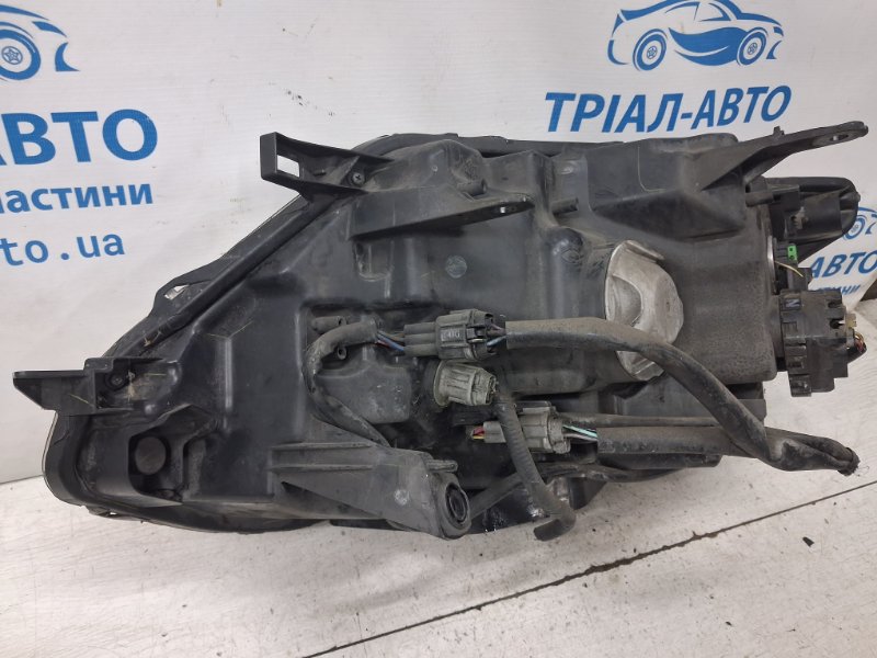 Фара правая X-Trail 2014-2021 T32 1.6 diesel R9M Фара правая X-Trail 2014-2021 T32 1.6 diesel R9M