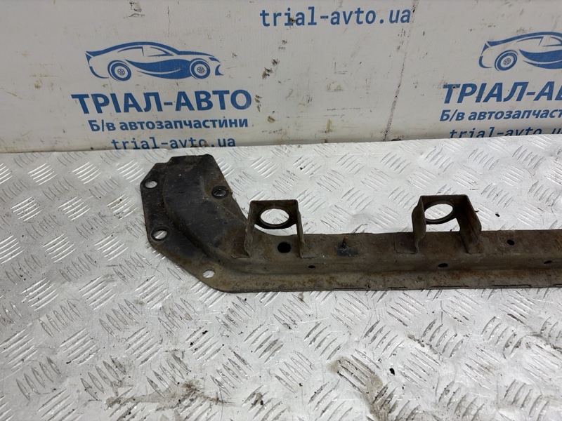 Планка радиатора нижняя X-Trail 2014-2021 T32 1.6 diesel R9M Планка радиатора нижняя X-Trail 2014-2021 T32 1.6 diesel R9M
