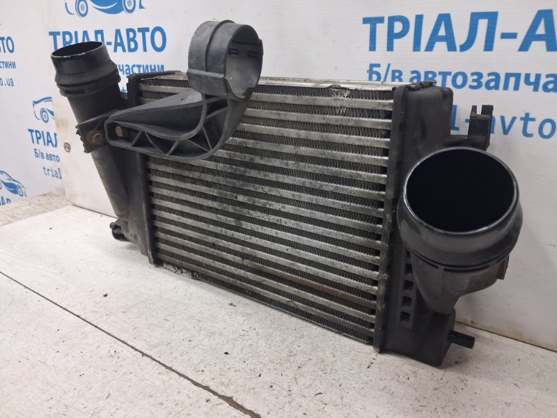 Радиатор интеркуллера Nissan X-Trail T32 1.6 diesel R9M Радиатор интеркуллера Nissan X-Trail T32 1.6 diesel R9M