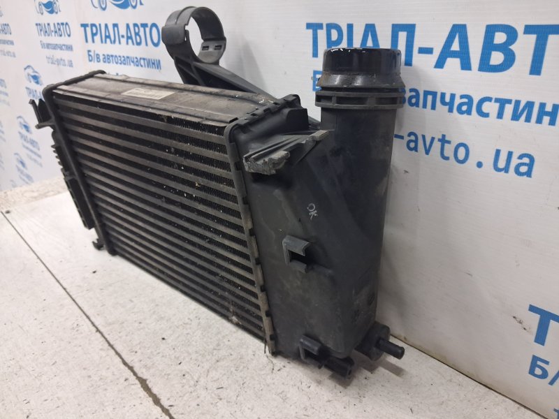 Радиатор интеркуллера X-Trail 2014-2021 T32 1.6 diesel R9M Радиатор интеркуллера X-Trail 2014-2021 T32 1.6 diesel R9M
