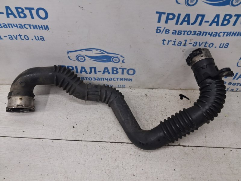 Патрубок интеркулера X-Trail 2014-2021 T32 1.6 diesel R9M Патрубок интеркулера X-Trail 2014-2021 T32 1.6 diesel R9M