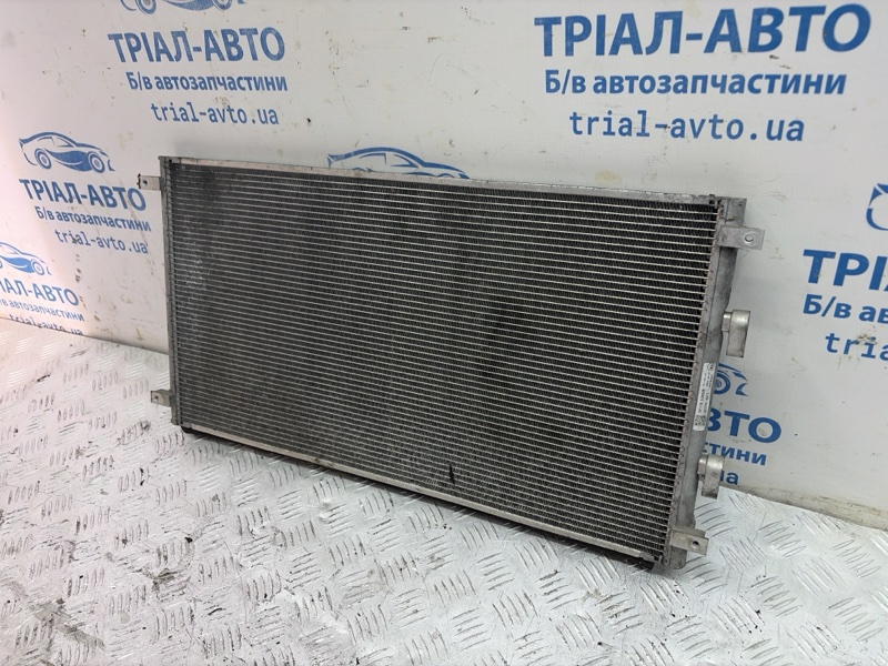 Радиатор кондиционера Leaf 2017- ZE1 Электро 230V 10A Радиатор кондиционера Leaf 2017- ZE1 Электро 230V 10A