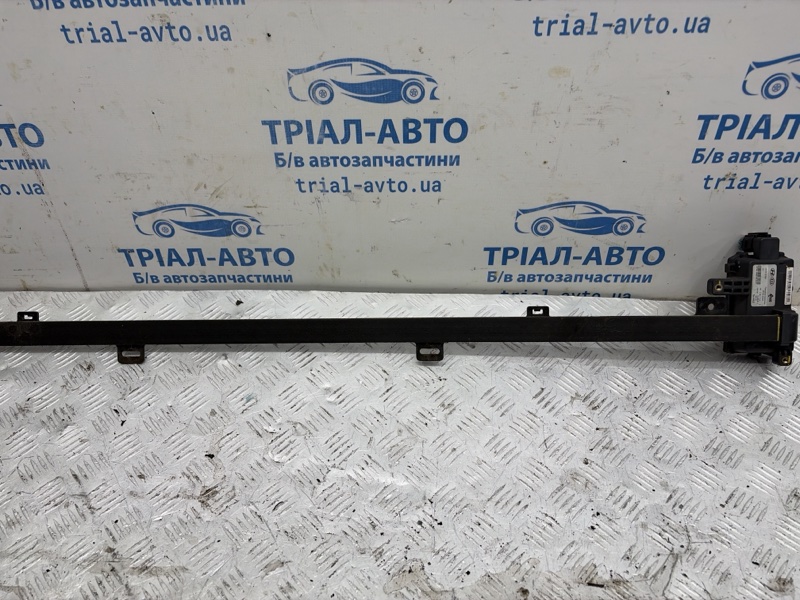 Датчик удара Hyundai Tucson TL 1.7 diesel D4FD Датчик удара Hyundai Tucson TL 1.7 diesel D4FD