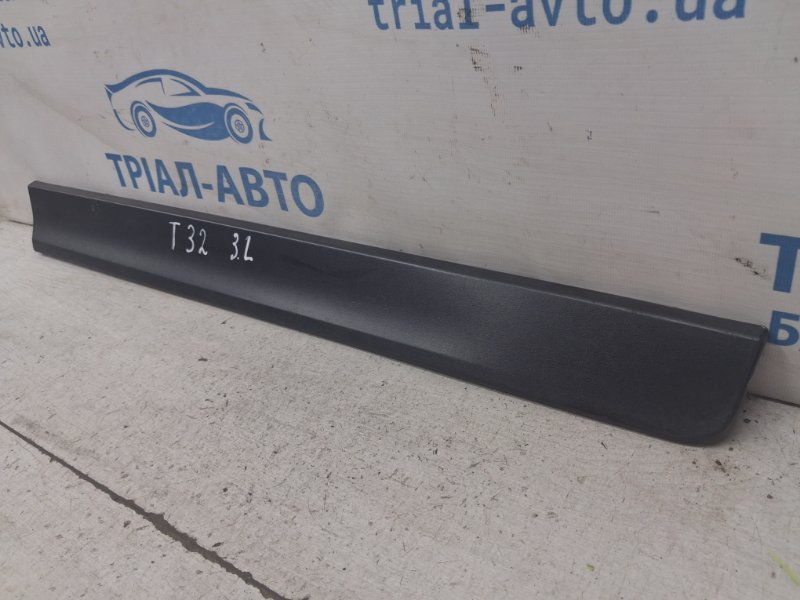 Накладка двери задняя левая X-Trail 2014-2021 T32 1.6 diesel R9M Накладка двери задняя левая X-Trail 2014-2021 T32 1.6 diesel R9M