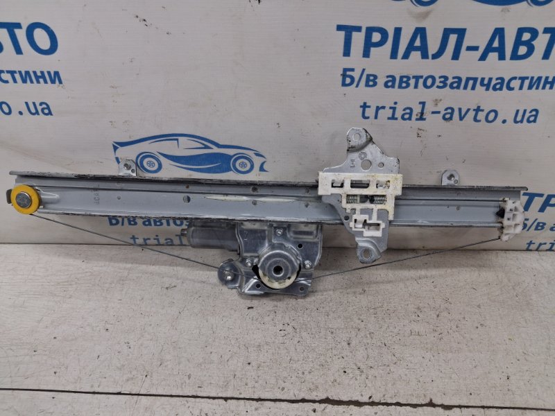 Стеклоподъемник передний левый X-Trail 2014-2021 T32 1.6 diesel R9M Стеклоподъемник передний левый X-Trail 2014-2021 T32 1.6 diesel R9M
