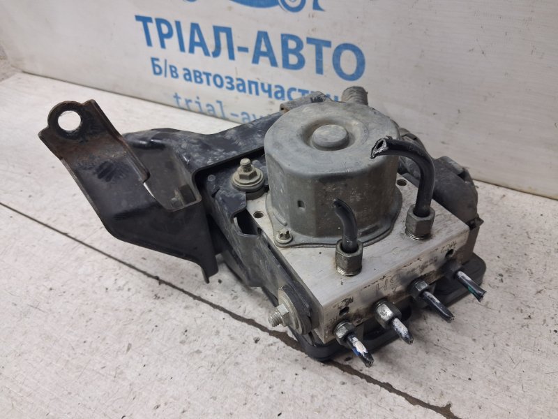 Блок abs X-Trail 2014-2021 T32 1.6 diesel R9M Блок abs X-Trail 2014-2021 T32 1.6 diesel R9M