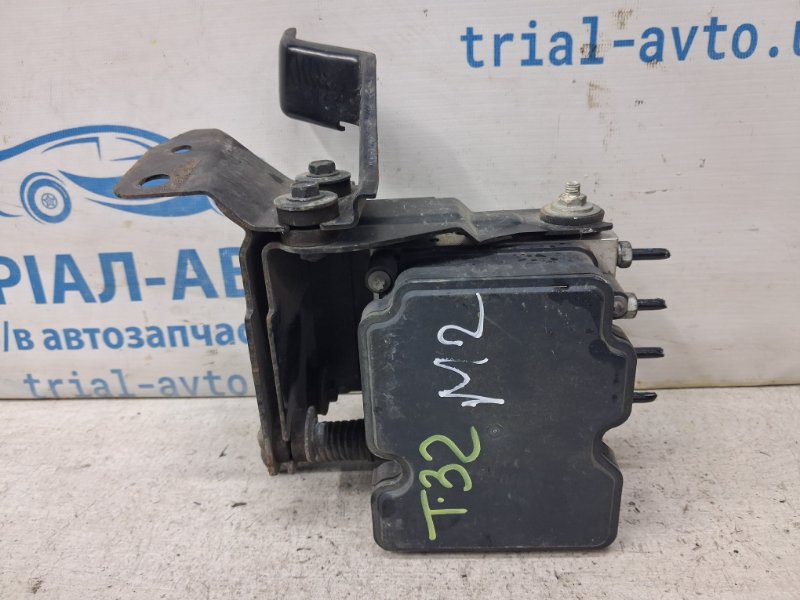 Блок abs X-Trail 2014-2021 T32 1.6 diesel R9M Блок abs X-Trail 2014-2021 T32 1.6 diesel R9M