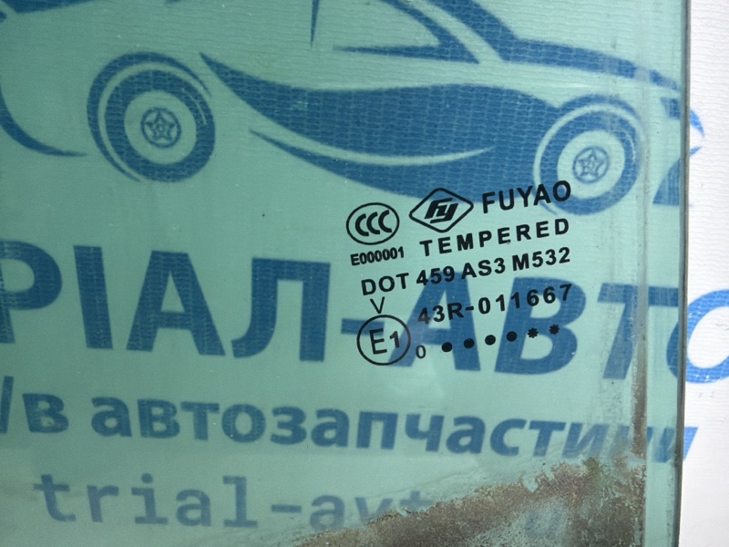 Стекло двери заднее левое Hyundai Tucson TL 1.7 diesel D4FD Стекло двери заднее левое Hyundai Tucson TL 1.7 diesel D4FD