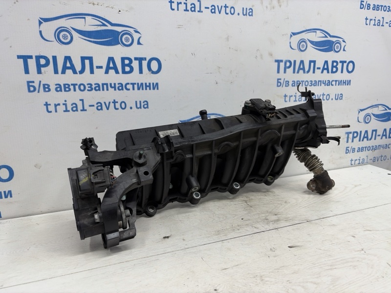 Коллектор впускной пластик Hyundai Tucson TL 1.7 diesel D4FD Коллектор впускной пластик Hyundai Tucson TL 1.7 diesel D4FD