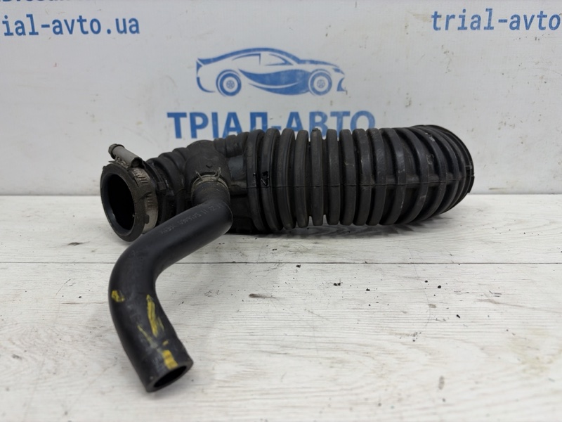 Запчасть патрубок воздушного фильтра Hyundai Tucson 2015-2021 TL 1.7 diesel D4FD 28130D3100 Б/У Патрубок воздушного фильтра Hyundai Tucson 2015-2021 TL 1.7 diesel D4FD 28130D3100 Б/У