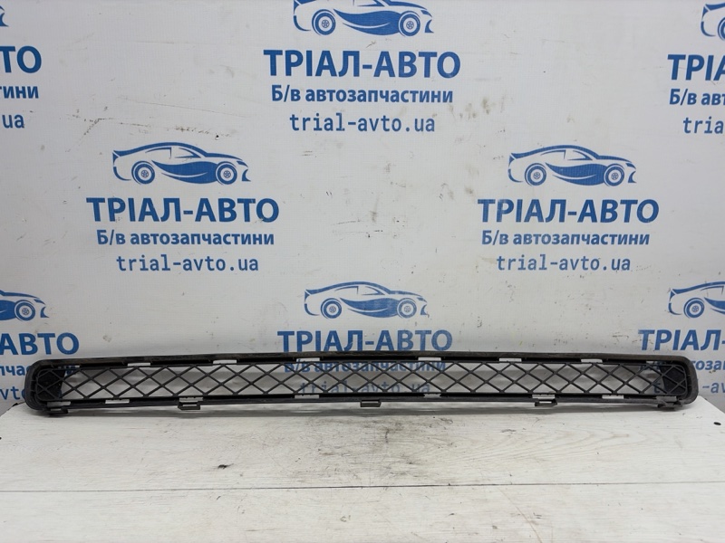 Запчасть решетка бампера центральная Toyota RAV 4 2005-2016 A30 2.2 diesel 2ADFHV 5311242040 Б/У Решетка бампера центральная Toyota RAV 4 2005-2016 A30 2.2 diesel 2ADFHV 5311242040 Б/У