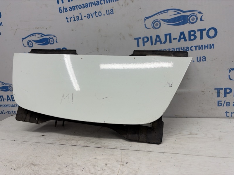 Лючок бака Leaf 2017- ZE1 Электро 230V 10A Лючок бака Leaf 2017- ZE1 Электро 230V 10A