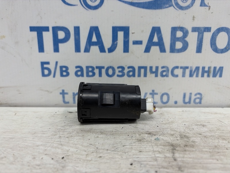 Кнопка старт стоп CX 5 2011-2017 KE 2.2 diesel Кнопка старт стоп CX 5 2011-2017 KE 2.2 diesel