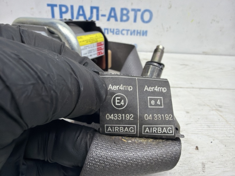 Ремень безопасности передний правый Tucson 2004-2009 JM 2.0 diesel D4EA Ремень безопасности передний правый Tucson 2004-2009 JM 2.0 diesel D4EA