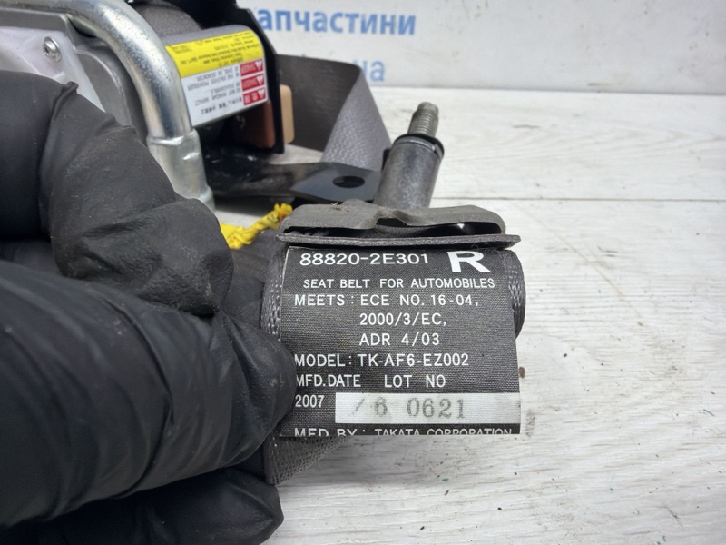 Ремень безопасности передний правый Tucson 2004-2009 JM 2.0 diesel D4EA Ремень безопасности передний правый Tucson 2004-2009 JM 2.0 diesel D4EA
