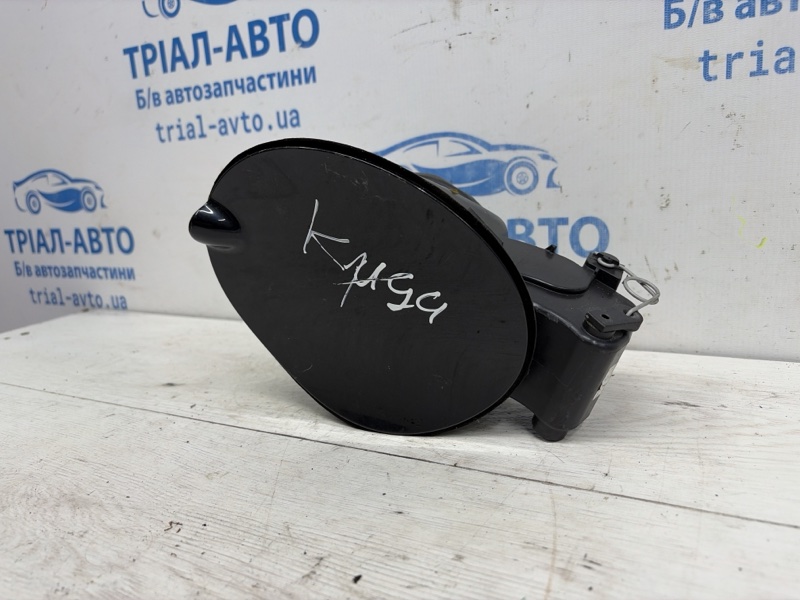 Лючок бака Kuga 2011-2019 CBS 2.0 diesel Лючок бака Kuga 2011-2019 CBS 2.0 diesel