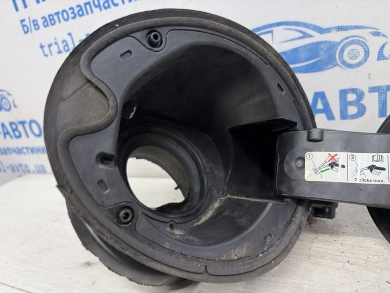 Лючок бака Kuga 2011-2019 CBS 2.0 diesel Лючок бака Kuga 2011-2019 CBS 2.0 diesel