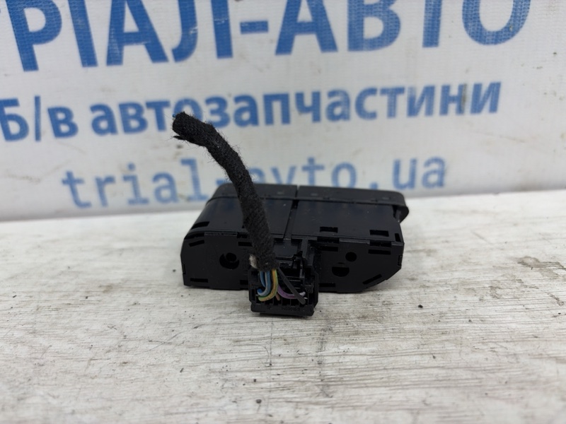 Кнопки управления Kuga 2011-2019 CBS 2.0 diesel Кнопки управления Kuga 2011-2019 CBS 2.0 diesel