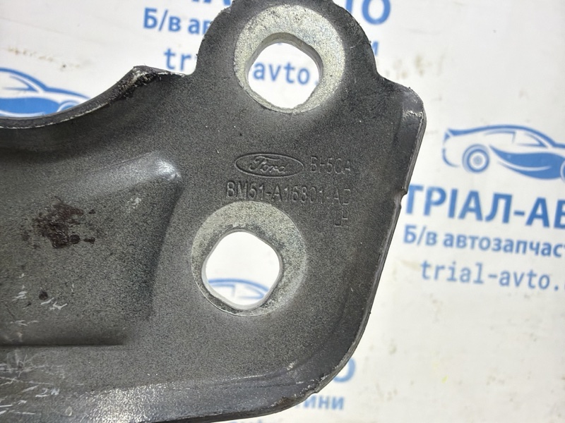Петля капота левая Kuga 2011-2019 CBS 2.0 diesel Петля капота левая Kuga 2011-2019 CBS 2.0 diesel