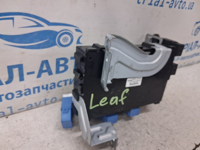 Блок комфорта Leaf 2017- ZE1 Электро 230V 10A Блок комфорта Leaf 2017- ZE1 Электро 230V 10A
