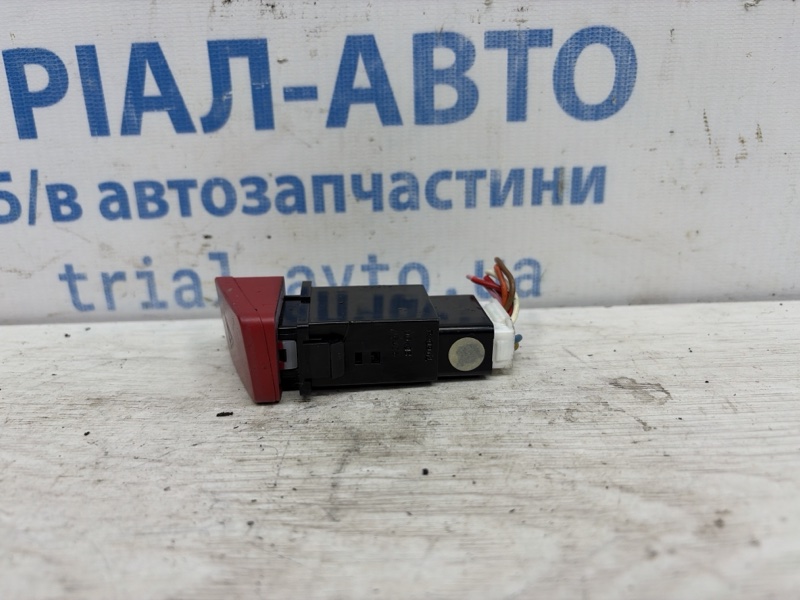 Кнопка аварийки Tucson 2004-2009 JM 2.0 diesel D4EA Кнопка аварийки Tucson 2004-2009 JM 2.0 diesel D4EA