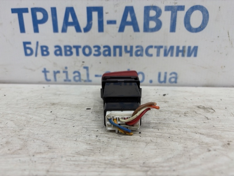 Кнопка аварийки Hyundai Tucson JM 2.0 diesel D4EA Кнопка аварийки Hyundai Tucson JM 2.0 diesel D4EA
