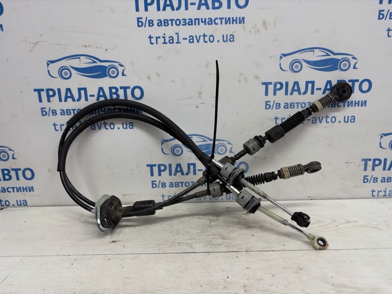 Запчасть трос коробки передач Hyundai Tucson 2015-2021 TL 1.7 diesel D4FD 43794D7100 Б/У Трос коробки передач Hyundai Tucson 2015-2021 TL 1.7 diesel D4FD 43794D7100 Б/У