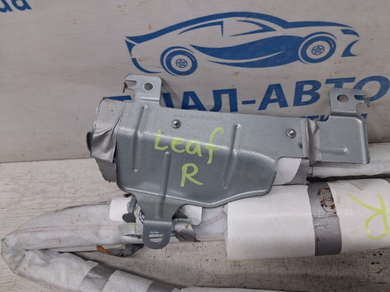 Airbag потолка(шторка) правый Leaf 2017- ZE1 Электро 230V 10A