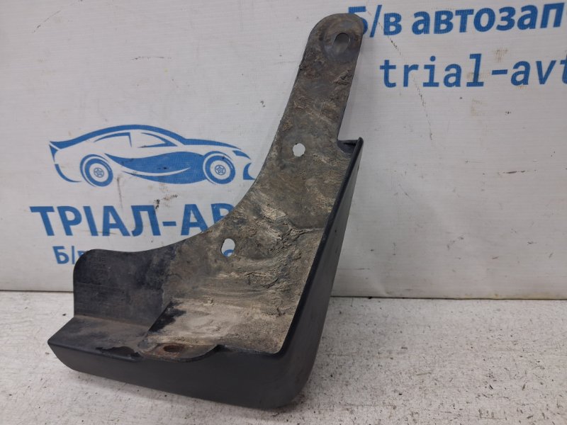 Запчасть брызговик передний правый Nissan X-Trail 2014-2021 T32 1.6 diesel R9M 638544CE0A Б/У Брызговик передний правый Nissan X-Trail 2014-2021 T32 1.6 diesel R9M 638544CE0A Б/У