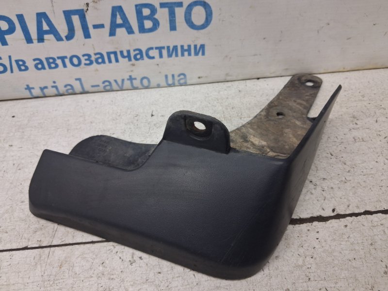 Брызговик передний правый X-Trail 2014-2021 T32 1.6 diesel R9M Брызговик передний правый X-Trail 2014-2021 T32 1.6 diesel R9M