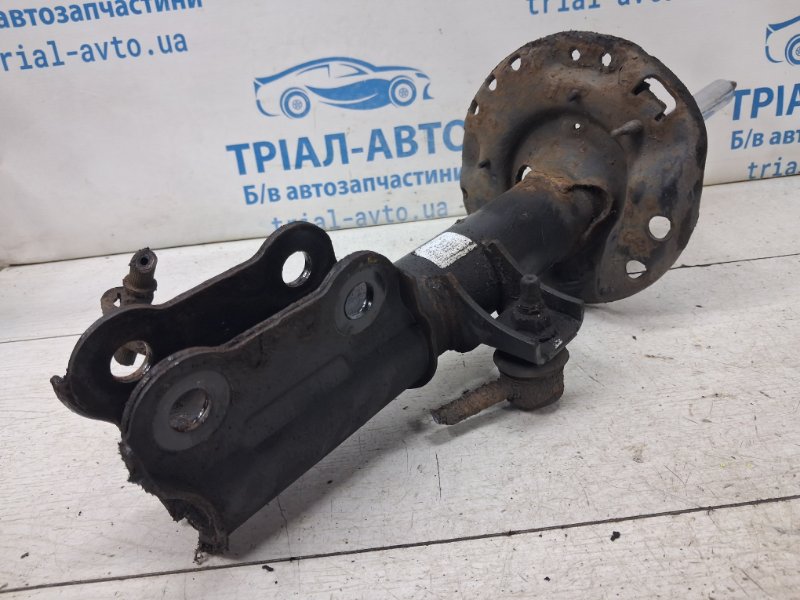 Амортизатор передний правый Hyundai Tucson TL 1.7 diesel D4FD Амортизатор передний правый Hyundai Tucson TL 1.7 diesel D4FD
