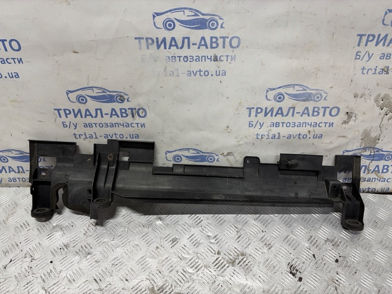 Запчасть дефлектор радиатора Nissan X-Trail 2014-2021 T32 1.6 diesel R9M 215424BE0A Б/У Дефлектор радиатора Nissan X-Trail 2014-2021 T32 1.6 diesel R9M 215424BE0A Б/У