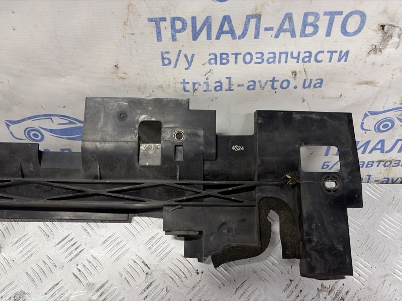 Дефлектор радиатора X-Trail 2014-2021 T32 1.6 diesel R9M Дефлектор радиатора X-Trail 2014-2021 T32 1.6 diesel R9M