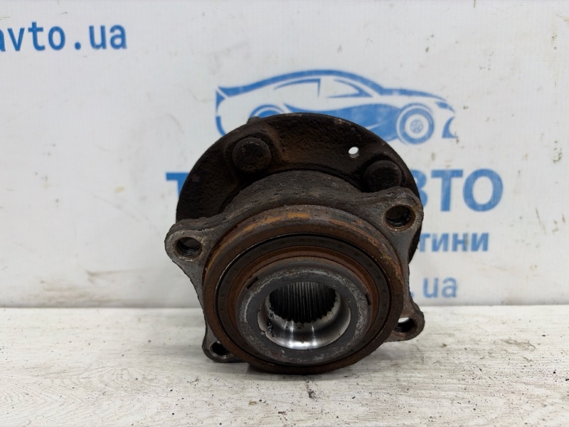 Ступица передняя Hyundai Tucson TL 1.7 diesel D4FD Ступица передняя Hyundai Tucson TL 1.7 diesel D4FD