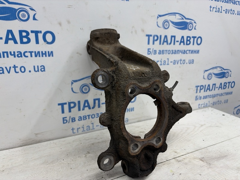 Кулак поворотный левый без ступицы X-Trail 2014-2021 T32 1.6 diesel R9M Кулак поворотный левый без ступицы X-Trail 2014-2021 T32 1.6 diesel R9M