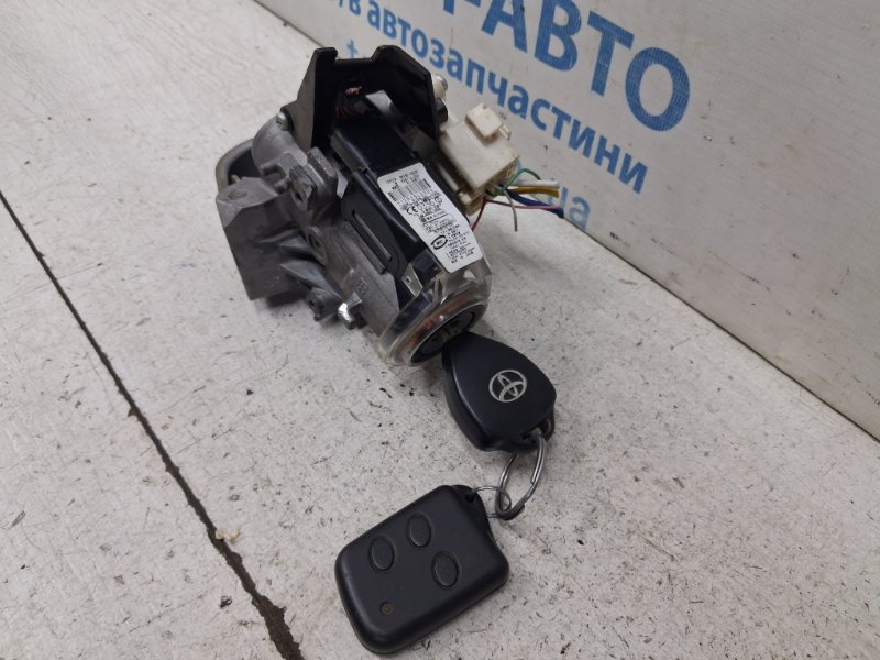 Замок зажигания RAV 4 2005-2016 A30 2.2 diesel 2ADFHV Замок зажигания RAV 4 2005-2016 A30 2.2 diesel 2ADFHV