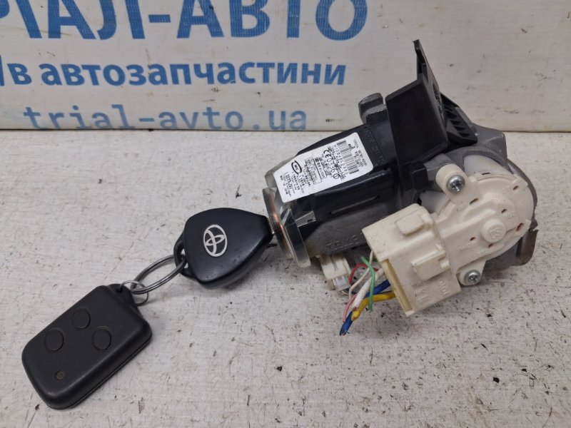 Замок зажигания Toyota RAV 4 A30 2.2 diesel 2ADFHV Замок зажигания Toyota RAV 4 A30 2.2 diesel 2ADFHV