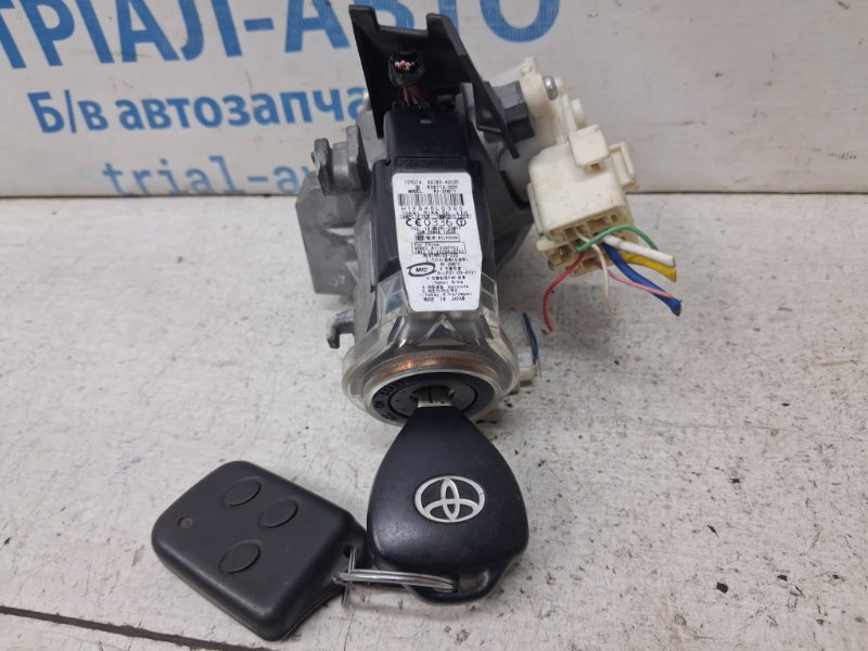Замок зажигания RAV 4 2005-2016 A30 2.2 diesel 2ADFHV Замок зажигания RAV 4 2005-2016 A30 2.2 diesel 2ADFHV