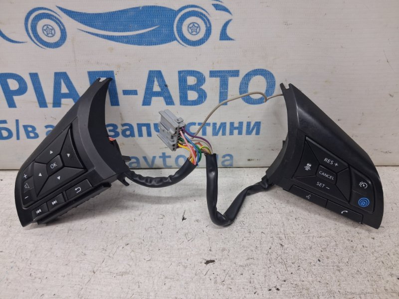 Запчасть кнопки руля Nissan Leaf 2017- ZE1 Электро 230V 10A 255505SE2B Б/У Кнопки руля Nissan Leaf 2017- ZE1 Электро 230V 10A 255505SE2B Б/У