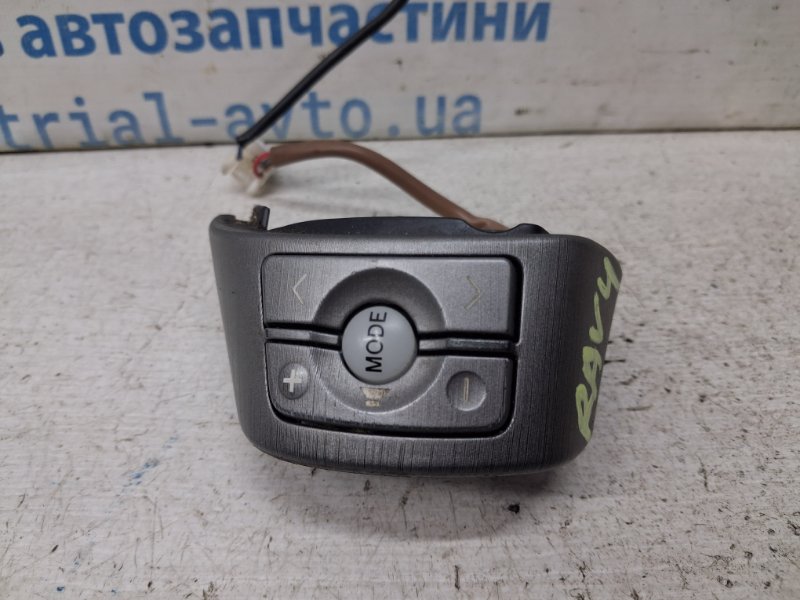 Запчасть кнопки руля Toyota RAV 4 2005-2016 A30 2.2 diesel 2ADFHV 8424742030 Б/У Кнопки руля Toyota RAV 4 2005-2016 A30 2.2 diesel 2ADFHV 8424742030 Б/У