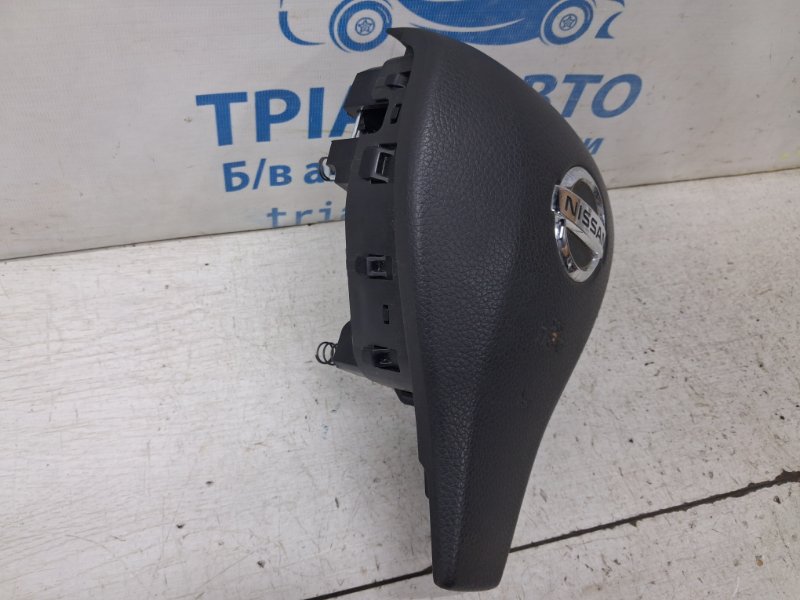Подушка безопасности в руль Nissan X-Trail T32 1.6 diesel R9M Подушка безопасности в руль Nissan X-Trail T32 1.6 diesel R9M